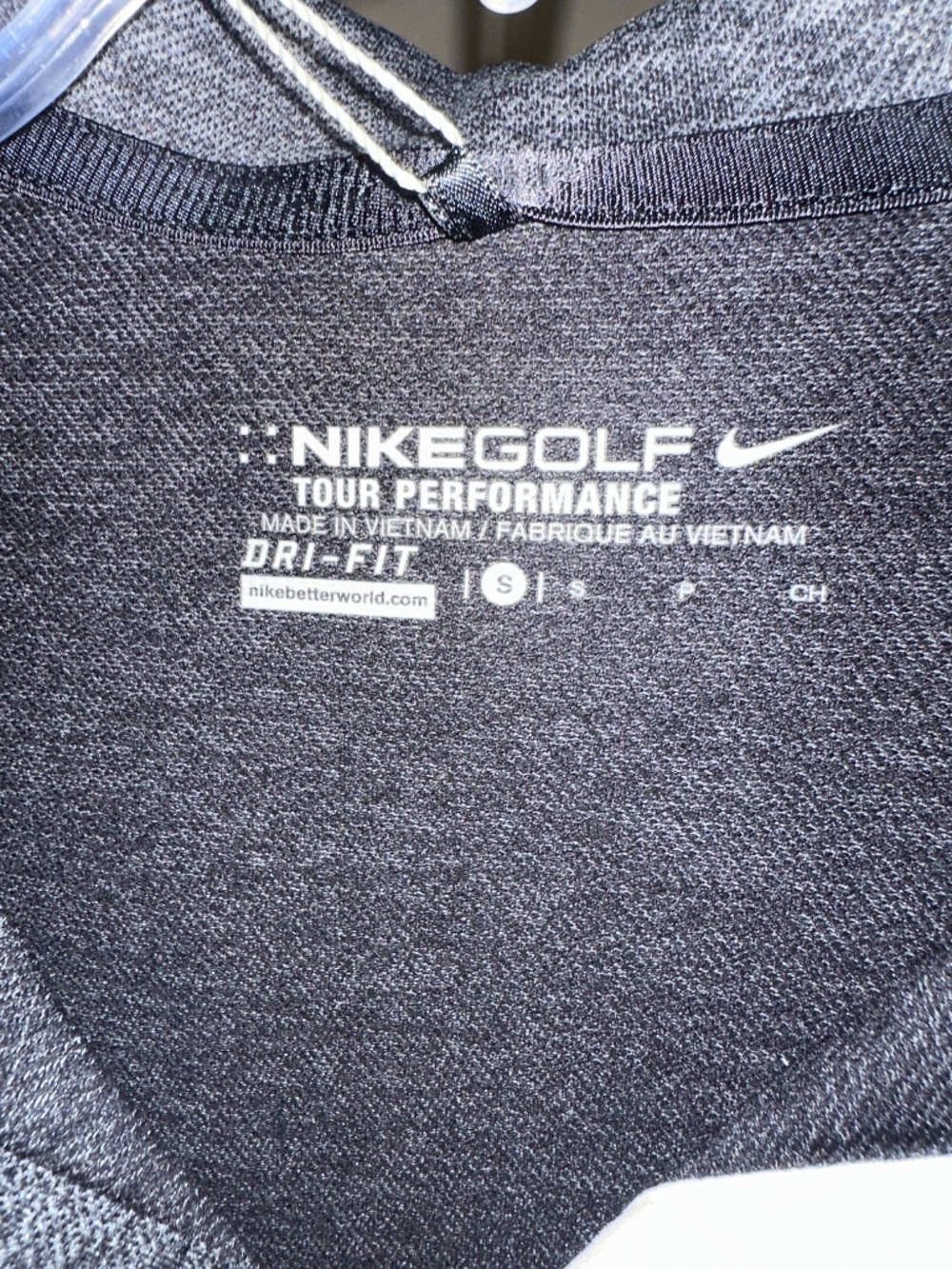 *NWT* NIKE Golf - Women's size SMALL dark gray dri-fit shirt - Picture 4 of 5